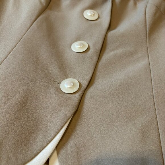 Kew Magram Collection Womens Beige & Cream Button-Up Blazer & Skirt Set Size 8 - Picture 3 of 10